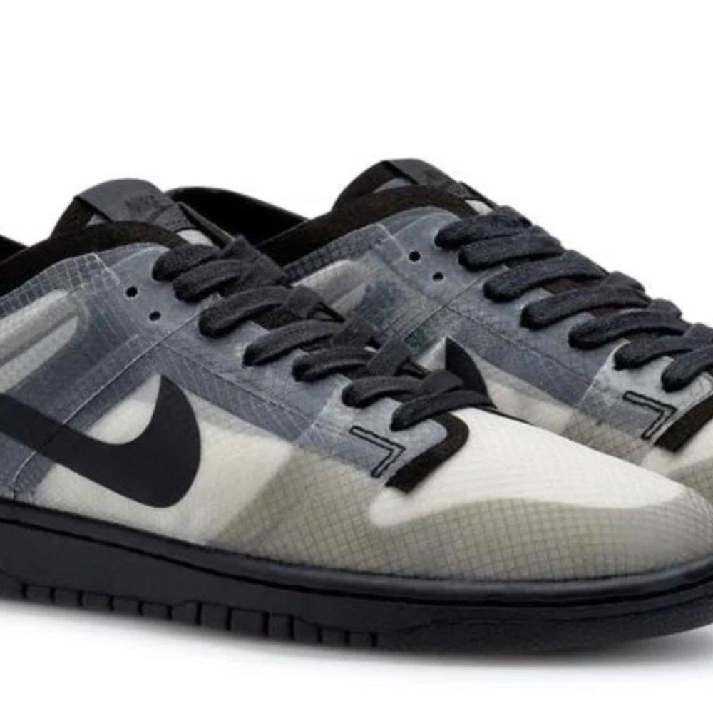 Comme des Garcon x Nike Low Dunks